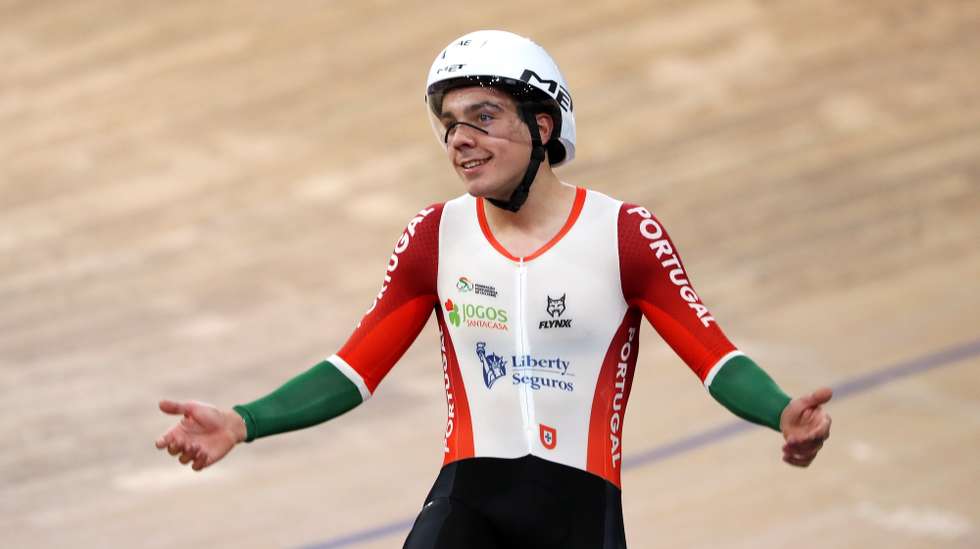 epa08253439 Iuri Leitao of Portugal gestures after the Men's Scratch Race at the UCI Track Cycling World Championships in Berlin, Germany, 27 February 2020.  EPA/FOCKE STRANGMANN