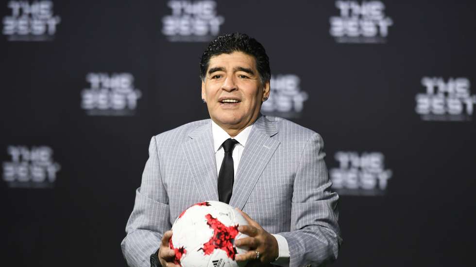 epa08841528 (FILE) - Argentinian soccer legend Diego Armando Maradona poses for photographers as he arrives prior to the FIFA Awards 2016 gala at the Swiss TV studio in Zurich, Switzerland, 09 January 2017 (re-issued on 25 November 2020). Diego Maradona has died after a heart attack, media reports claimed on 25 November 2020.  EPA/WALTER BIERI *** Local Caption *** 53218238