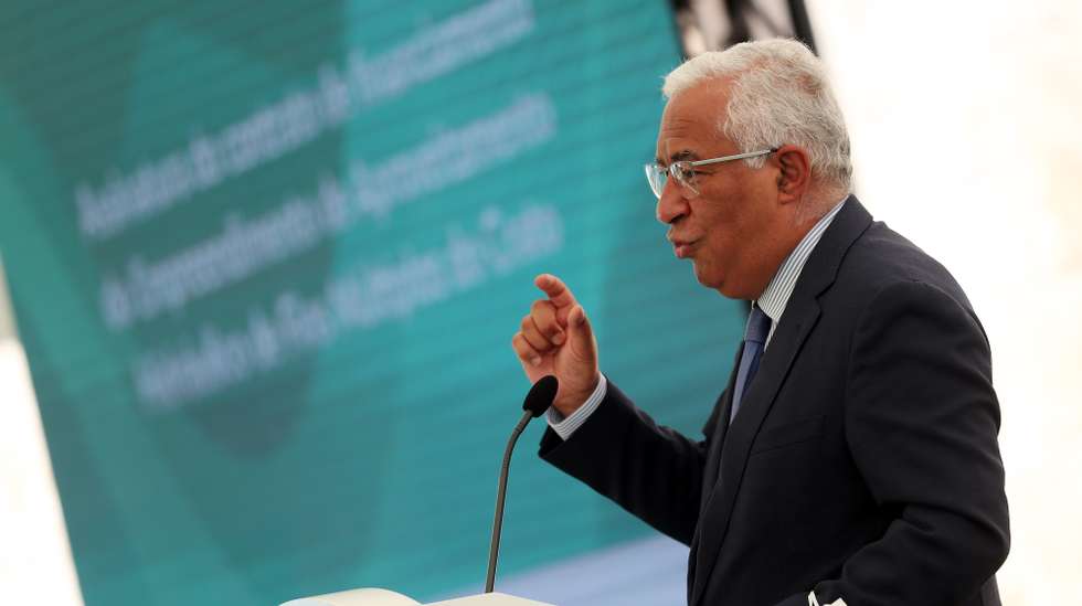 O primeiro-ministro António Costa, discursa durante a cerimónia de apresentação do Empreendimento de Aproveitamento Hidráulico de Fins Múltiplos do Crato, inscrito no Plano de Recuperação e Resiliência (PRR). Crato, 30 de julho de 2021. NUNO VEIGA/LUSA