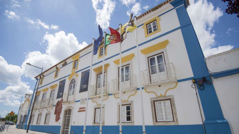 Edifício da Câmara Municipal de Grândola, 28 de maio de 2017. TIAGO CANHOTO / LUSA
