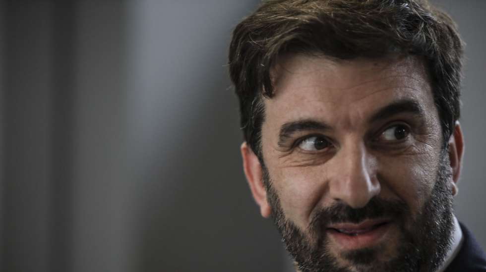 O ministro da Educação, Tiago Brandão Rodrigues, durante a abertura do primeiro Espaço Cidadão Jovem, lançado no âmbito de um protocolo de parceria entre a Agência para a Modernização Administrativa  (AMA) e o Instituto Português do Desporto e Juventude (IPDJ), Moscavide 21 de março de 2022.  ANDRÉ KOSTERS/LUSA
