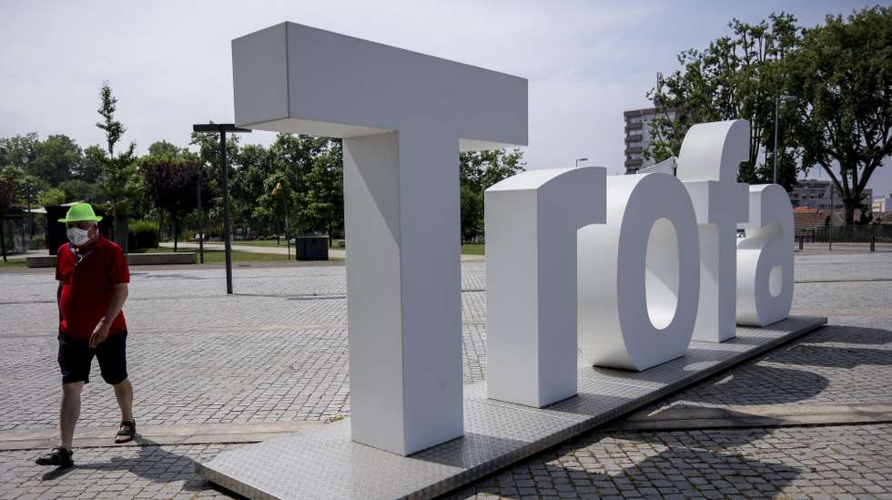 Centro da cidade onde decorreu uma protesto contra a reativação e ampliação do aterro sanitário na freguesia de Covelas,Trofa, 30 de maio 2020, MANUEL FERNANDO ARAÚJO/LUSA