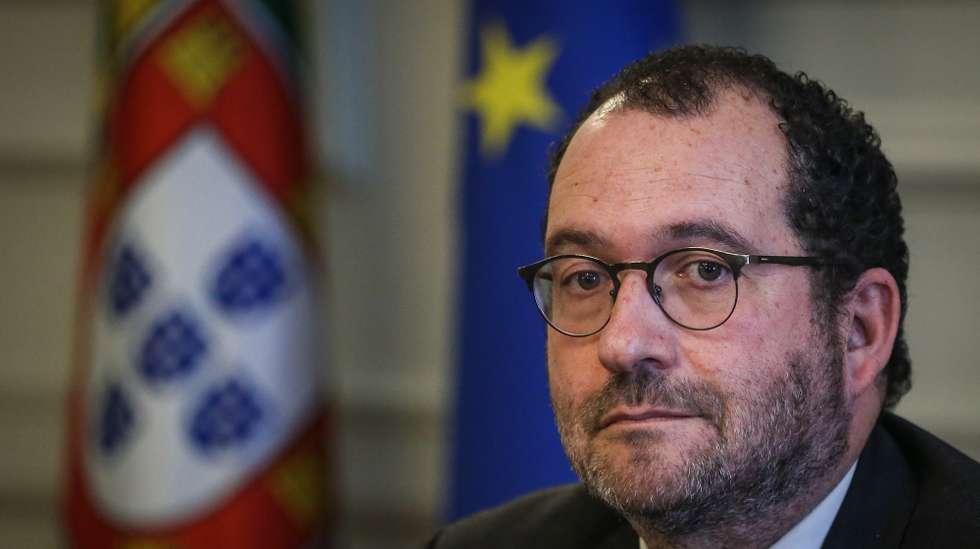 "Acelerador das carreiras" garante progressão de 4.500 professores, anuncia ministro da Educação