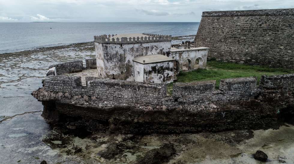 Capela mais antiga do Índico, que foi construída por portugueses há 500 anos e vai ser requalificada em 2023, com um projeto recheado de história, na Ilha de Moçambique, 17 de fevereiro de 2023. (ACOMPANHA TEXTO DE 8 DE ABRIL DE 2023). LUÍS FONSECA/LUSA