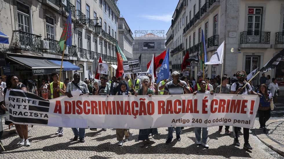Manifestantes  durante a ação de luta e homenagem às vítimas de racismo e xenofobia em Portugal,  Lisboa, 10 de junho 2023. ANTÓNIO COTRIM/LUSA