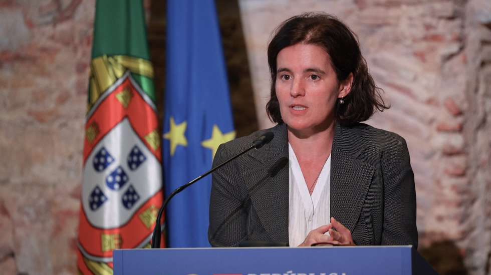 A ministra da Presidência, Mariana Vieira da Silva, intervem durante a sessão PTSustentável: Concretizar a Agenda 2030, no âmbito do o Dia Nacional da Sustentabilidade, em Lisboa, 25 de setembro de 2023. ANTÓNIO COTRIM/LUSA