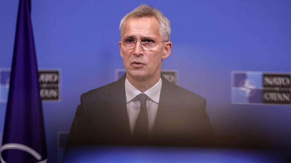 epa10978433 NATO Secretary General Jens Stoltenberg speaks during a joint press conference with Latvian President Edgars Rinkevics (not pictured) at the Alliance's headquarters in Brussels, Belgium, 16 November 2023.  EPA/OLIVIER MATTHYS