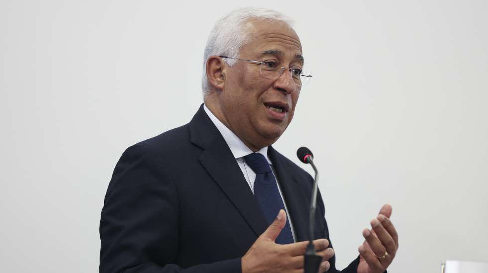 O primeiro-ministro, António Costa, intervém durante a visita ao visita ao Sistema de Segurança Interna (SSI), no âmbito da inauguração oficial de novas valências da centralização de todos os serviços do Sistema de Segurança Interna (SSI) no mesmo espaço, contribuindo para o reforço da sua funcionalidade, em Lisboa, 27 de novembro de 2023. ANTÓNIO COTRIM/LUSA