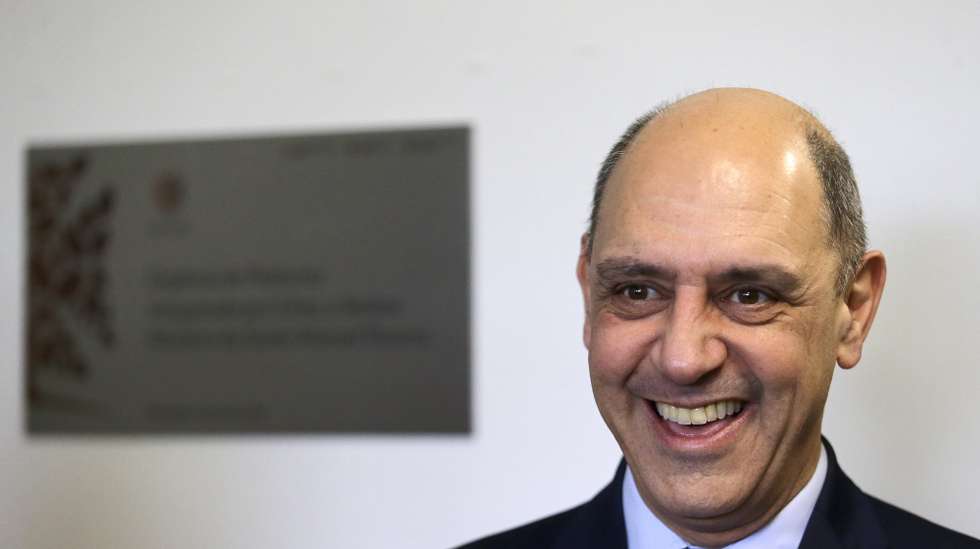 O ministro da Saúde, Manuel Pizarro (C), durante a inauguração das novas instalações da Urgência de Pediatria do Hospital de São João. Porto,14 de janeiro de 2024, MANUEL FERNANDO ARAUJO/LUSA