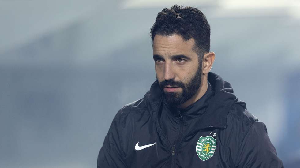 Sporting&#039;s head-coach Ruben Amorim reacts during their Portuguese First League soccer match against Vizela held at Vizela Municipal stadium, Vizela, north of Portugal, 18 January 2024.  JOSE COELHO/LUSA