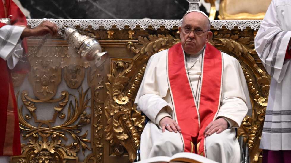 epa11228213 Pope Francis presides over the Ultima Commendatio (last recommendation) and the Valedictio (farewell), during a holy mass and the funeral of Cardinal Paul Josef Cordes at the Altar of the Chair in St. Peter's Basilica in Vatican City, Vatican, 18 March 2024. Paul Josef Cordes was a German cardinal of the Roman Catholic Church who died 15 March 2024.  EPA/MAURIZIO BRAMBATTI