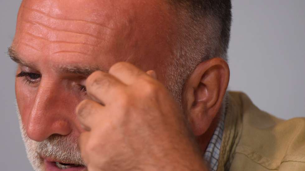 epa09531821 Spanish chef Jose Andres addresses a press conference in Oviedo, Spain, 19 October 2021. Jose Andres and his NGO World Central Kitchen (WCK) will be receiving the Princess of Asturias Award for Concord 2021 during the ceremony held on 22 October 2021.  EPA/Eloy Alonso
