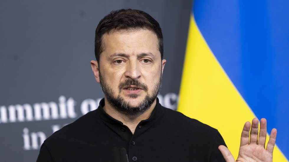 epa11415190 Ukrainian President Volodymyr Zelensky speaks during the closing Media conference during the Summit on peace in Ukraine in Stansstad near Lucerne, Switzerland, 16 June 2024. International heads of state gather on 15 and 16 June at the Buergenstock Resort in central Switzerland for the two-day Summit on Peace in Ukraine.  EPA/ALESSANDRO DELLA VALLE / POOL EDITORIAL USE ONLY