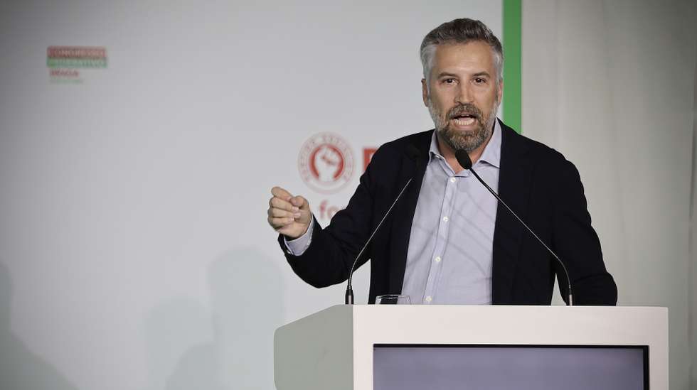 O secretário-geral do Partido Socialista, Pedro Nuno Santos intervém no Congresso Federativo de Braga, na EB – 2,3 de Ribeirão, Portugal, 12 Outubro 2024, MANUEL FERNANDO ARAUJO/LUSA