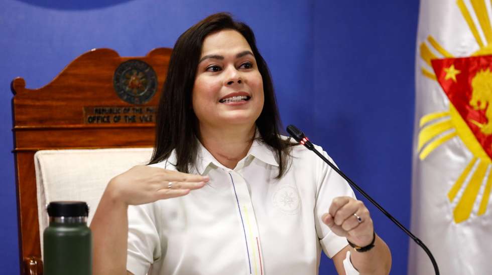 epa11665913 Philippines Vice-President Sara Duterte gestures during a press conference at her office in Mandaluyong City, Metro Manila, Philippines, 18 October 2024. Duterte criticized Philippines President Ferdinand Marcos Jr. and accused him of being unfit for the job of the president.  EPA/ROLEX DELA PENA