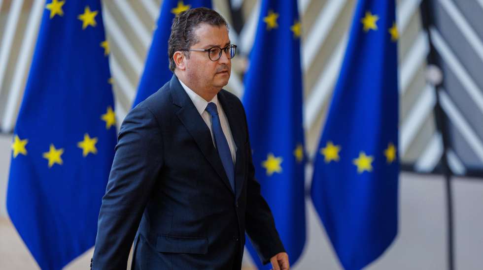 epa11701071 Finance Minister of Portugal Joaquim Miranda Sarmento at the start of a Eurogroup meeting on macroeconomic developments and stocktaking after international meetings in Brussels, Belgium, 04 November 2024.  EPA/OLIVIER MATTHYS