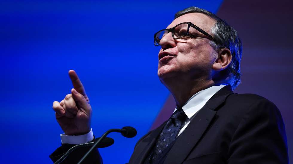 José Manuel Durão Barroso, intervém durante o encontro Fora da Caixa  "Acontecimentos Globais: Que Impacto na Economia?”, organizado pela Caixa Geral Depósitos, em Lisboa, 16 de dezembro de 2024. RODRIGO ANTUNES/LUSA