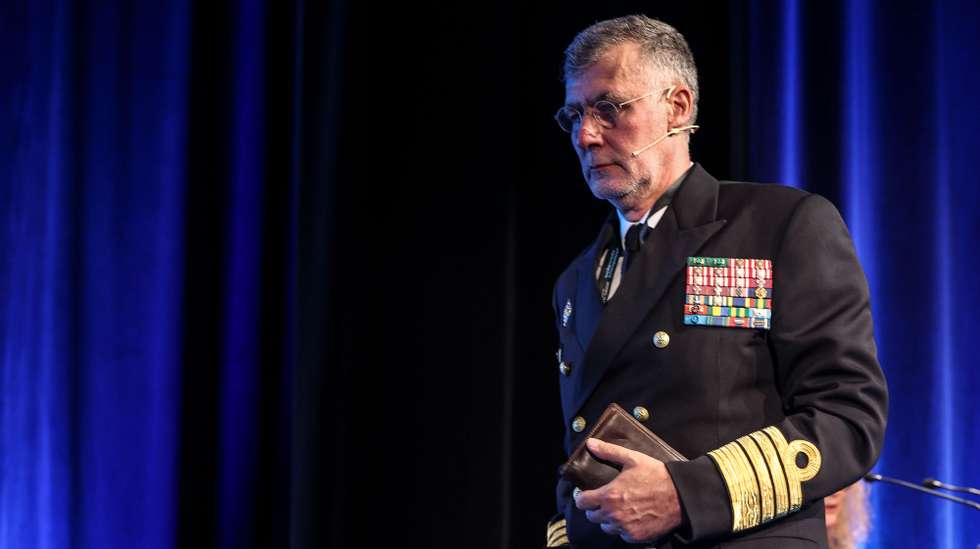 O Chefe do Estado Maior da Armada (CEMA), Almirante Gouveia e Melo, durante a  Grande Conferência do Diário de Notícias "Novo Regime Jurídico da Cibersegurança em Portugal" sobre o plano do Governo para a Cibersegurançade 2024, na Fundação Oriente, em Lisboa, 09 de dezembro de 2024. ANTÓNIO COTRIM/LUSA