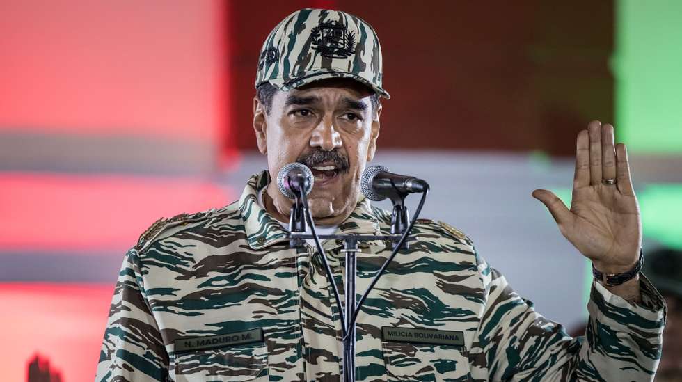 epaselect epa11812372 Venezuelan President Nicolas Maduro speaks during an event in Caracas, Venezuela, 07 January 2025. Venezuelan authorities arrested on 07 January seven foreign 'mercenaries', among them two from the United States, two from Colombia and three from Ukraine, who intended to carry out 'terrorist' actions three days before the presidential inauguration, according to Maduro.  EPA/MIGUEL GUTIERREZ