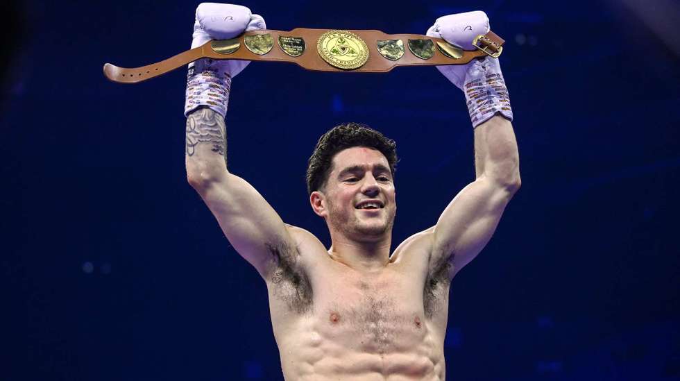 No dia 1 de fevereiro, Cooney combateu contra o galês Nathan Howells no Ulster Hall, em Belfast