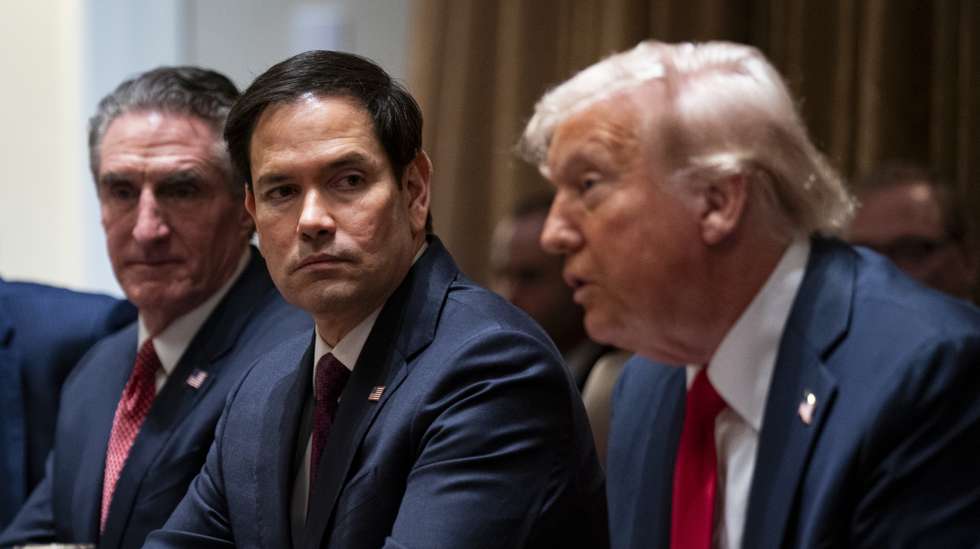 epa11926290 (L-R) US Secretary of the Interior Doug Burgum, US Secretary of State Marco Rubio, and US President Donald Trump attend a cabinet meeting at the White House in Washington, DC, USA, 26 February 2025.  EPA/AL DRAGO / POOL