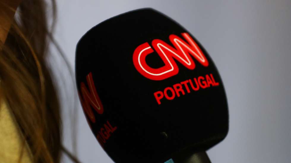 Microfone da CNN - Portugal, Lisboa, 03 de dezembro de 2021. ANTÓNIO COTRIM/LUSA