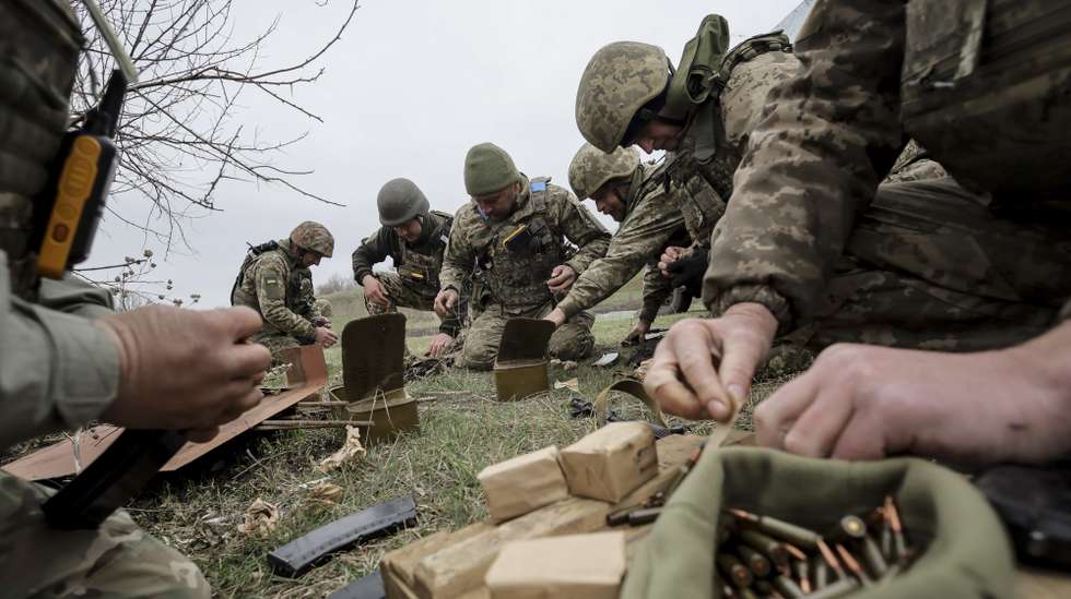 epa11999448 A handout picture made available by the press service of the 24th Mechanized Brigade of Ukrainian Armed Forces on 30 March 2025 shows servicemen of the 24th Mechanized Brigade named after King Danylo, improve their tactical skills on the training field at an undisclosed location in the east of Ukraine, 29 March 2025 amid the ongoing Russian invasion. Russian troops entered Ukrainian territory on 24 February 2022, starting a conflict that has provoked destruction and a humanitarian crisis.  EPA/Press service of the 24 Mechanized brigade HANDOUT  HANDOUT EDITORIAL USE ONLY/NO SALES