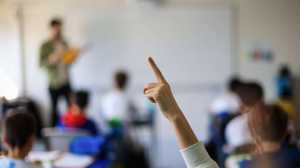 Alunos do Grande Colégio Universal, Porto, 27 de março de 2025. O Grande Colégio Universal (Porto) foi a escola onde os alunos tiveram as melhores notas nos exames nacionais de 2024. Nos 191 exames realizados no ano passado, o Grande Colégio Universal alcançou uma média de 16,51 (numa escala de zero a 20), sendo a média das notas internas 17,05. (ACOMPANHA TEXTO DO DIA 04 DE ABRIL 2025). JOSÉ COELHO/LUSA