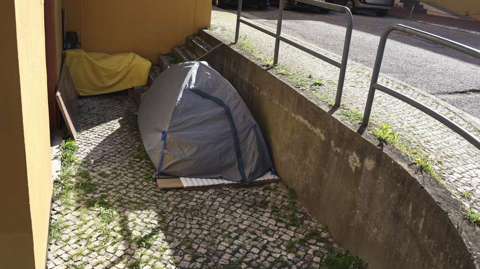 Moradores e junta do Beato queixam-se de “excesso” de centros de apoio a sem-abrigo na freguesia, Lisboa, 23 de abril de 2025. A freguesia do Beato, em Lisboa, concentra hoje ¼ das respostas aos sem-abrigo na cidade, com quatro centros de acolhimento, que apoiam cerca de 600 pessoas. Apesar de solidários, os moradores estão preocupados pela degradação da qualidade de vida. (ACOMPANHA TEXTO DA LUSA DE 04-05-2025) ANTÓNIO COTRIM/LUSA