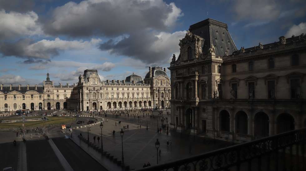 Museu do Louvre, Paris, França, 13 de novembro de 2019. O Museu do Louvre é o maior museu de arte do mundo e um monumento histórico. Musée du Louvre. CARLOS M. ALMEIDA/LUSA