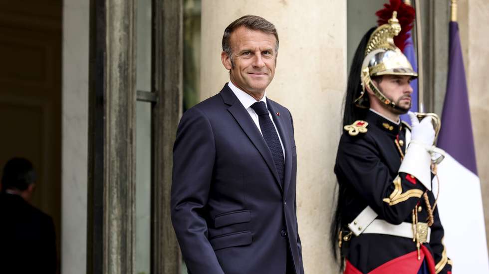 epa12325627 French President Emmanuel Macron looks on before the arrival of the president of Senegal at the Elysee Palace in Paris, France, 27 August 2025.  EPA/TERESA SUAREZ