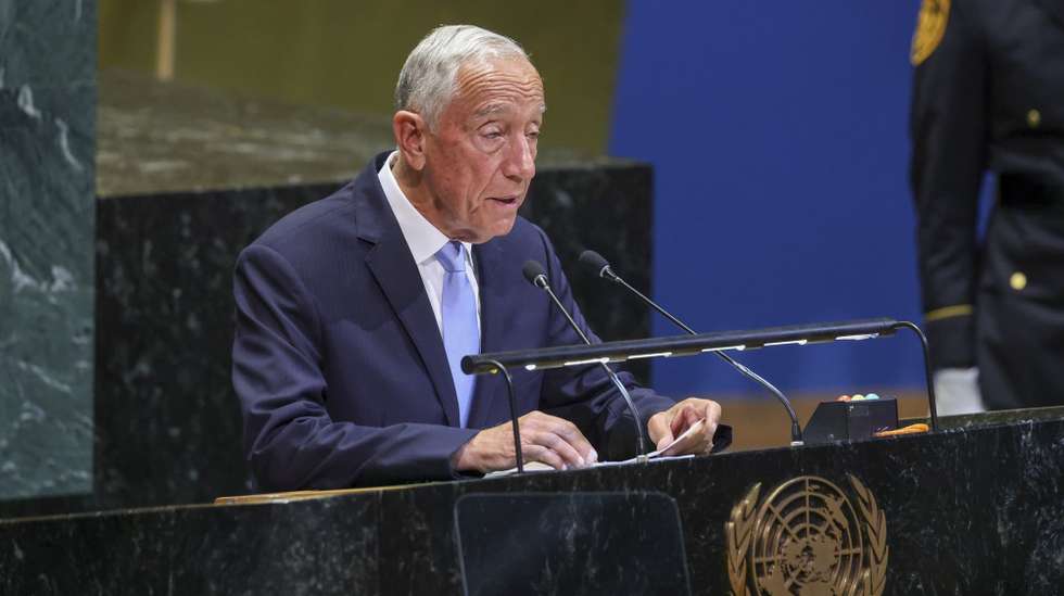 epa12400402 President of Portugal Marcelo Rebelo de Sousa speaks during the General Debate of the 80th session of the United Nations General Assembly (UNGA) at the United Nations headquarters in New York, New York, USA, 23 September 2025.  EPA/SARAH YENESEL