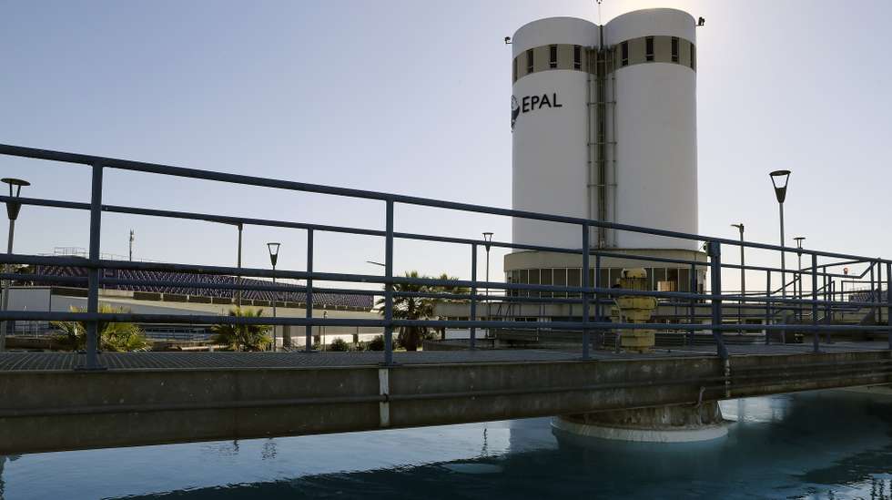 Estação de Tratamento de Águas (ETA), em Asseiceira, Tomar, 17 de março de 2021. A Estação de Tratamento de Águas (ETA) que fornece água a um terço dos portugueses vai em breve ser neutra em consumo de energia e ainda vai produzir hidrogénio verde, um projeto que deve “orgulhar o país". (ACOMPANHA TEXTO DA LUSA DO DIA 05 DE ABRIL DE 2021). JOÃO RELVAS/LUSA
