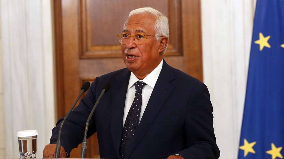 epa12379408 European Council President Antonio Costa makes press statements after his meeting with Greek Prime Minister Kyriakos Mitsotakis (not pictured) in Athens, Greece, 15 September 2025. Antonio Costa is in Athens on a one-day working visit.  EPA/ORESTIS PANAGIOTOU