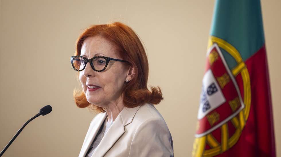 A ministra do Ambiente e Energia, Maria da Graça Carvalho, usa da palavra durante a apresentação do Programa Alcateia 2025-2035, no Ministério do Ambiente, em Lisboa, 07 de julho de 2025. JOSÉ SENA GOULÃO/LUSA