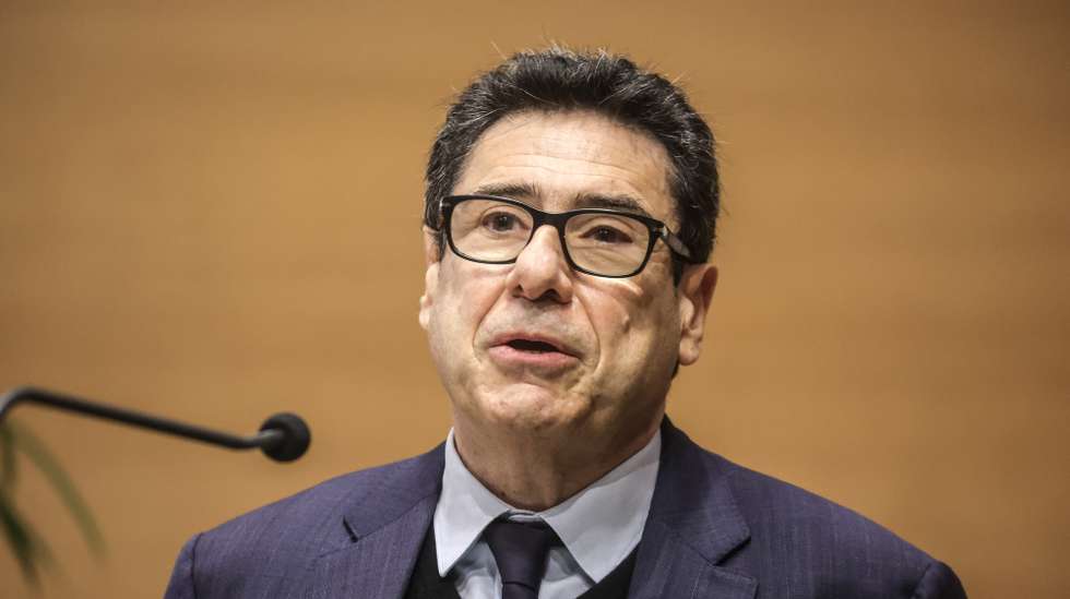epa12450178 (FILE) - French economist Philippe Aghion speaks during a presentation ahead of a round table discussion on the 'The future of European competitiveness' at the College de France in Paris, France, 13 November 2024 (reissued 13 October 2025). The Royal Swedish Academy of Sciences has announced 13 October 2025 that the Sveriges Riksbank Prize in Economic Sciences in Memory of Alfred Nobel 2025 has been awarded to Joel Mokyr, Philippe Aghion and Peter Howitt.  EPA/TERESA SUAREZ / POOL