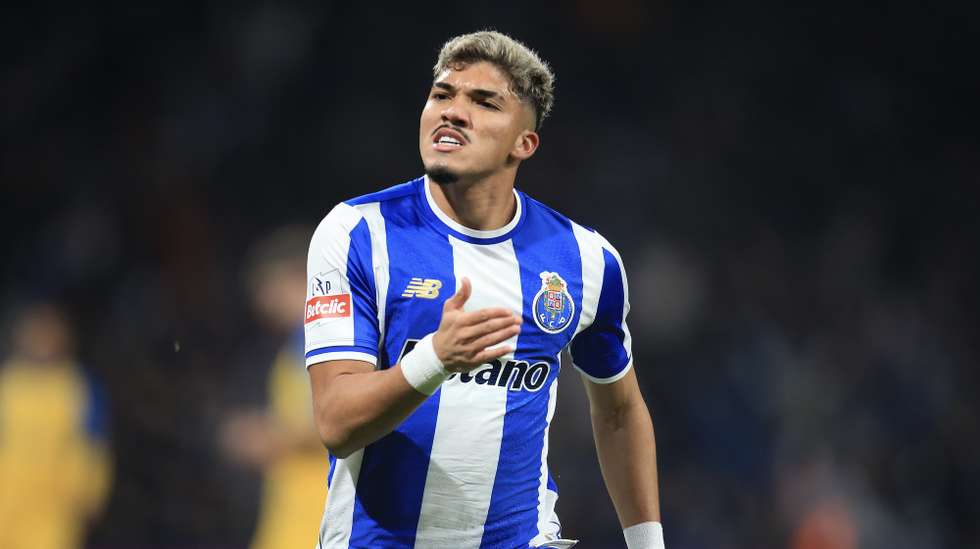 FC Porto player William Gomes celebrates after scoring a goal  against Famalicao during their Portuguese First League soccer match held at Dragao Stadium in Porto, Portugal, 30th November 2025. MANUEL FERNANDO ARAUJO/LUSA