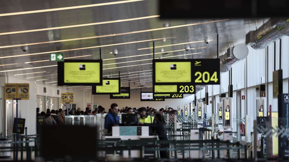 Terminal 2 do Aeroporto Humberto Delgado, em Lisboa, 07 de janeiro de 2026. CARLOS M. ALMEIDA/LUSA