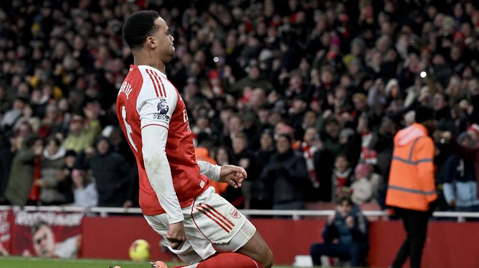 epa12618473 Arsenal's Gabriel Magalhaes celebrates after scoring 1-0 lead goal during the English Premier League match between Arsenal FC and Aston Villa, in London, Britain, 30 December 2025.  EPA/VINCE MIGNOTT EDITORIAL USE ONLY. No use with unauthorized audio, video, data, fixture lists, club/league logos, 'live' services or NFTs. Online in-match use limited to 120 images, no video emulation. No use in betting, games or single club/league/player publications.