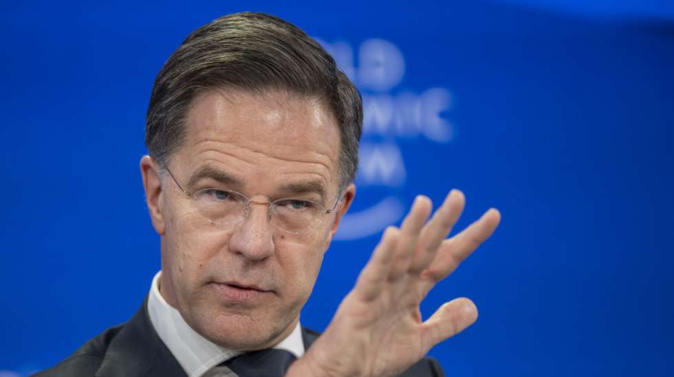 epa12666953 Secretary-General of the North Atlantic Treaty Organization (NATO) Mark Rutte speaks during a panel discussion during the 56th annual meeting of the World Economic Forum (WEF) in Davos, Switzerland, 21 January 2026. The meeting under the topic 'A Spirit of Dialogue' brings together entrepreneurs, scientists, and corporate and political leaders in Davos and takes place from 19 to 23 January in Davos.  EPA/GIAN EHRENZELLER