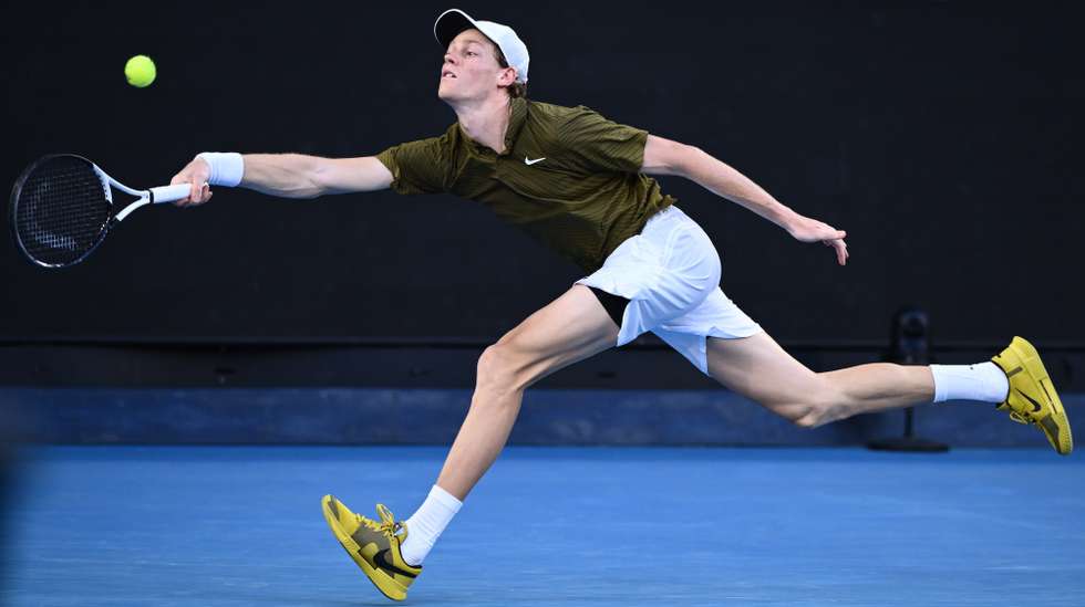 epa12681934 Jannik Sinner of Italy in action during the Men’s 4th round match against compatriot Luciano Darderi on day 9 of the 2026 Australian Open tennis tournament at Melbourne Park in Melbourne, Australia, 26 January 2026.  EPA/JOEL CARRETT AUSTRALIA AND NEW ZEALAND OUT
