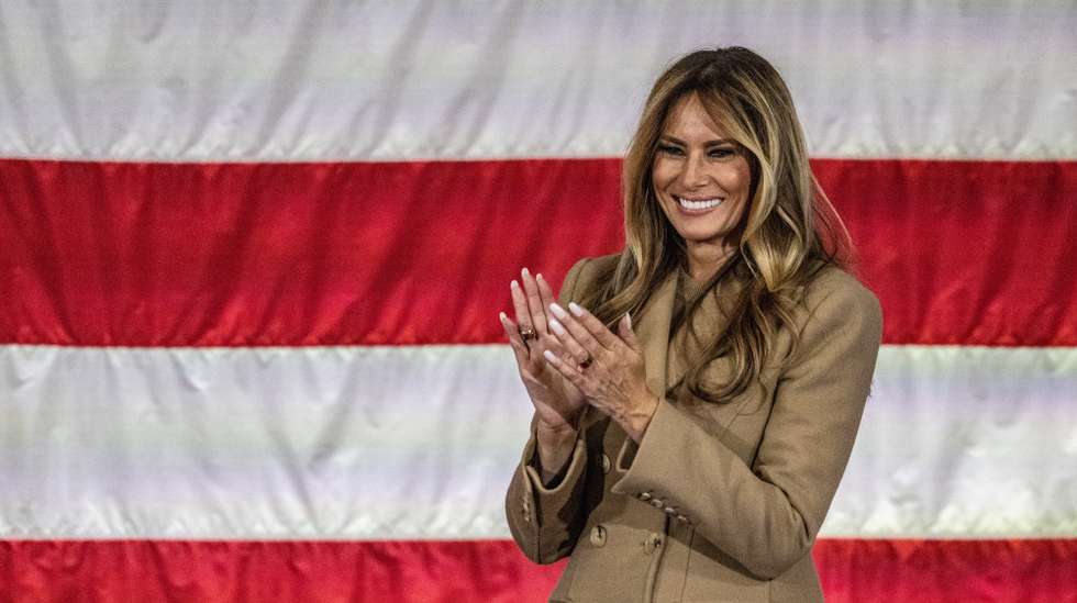 epa12736464 US First Lady Melania Trump reacts as US President Donald Trump delivers remarks to service members and their families at Fort Bragg, North Carolina, USA, 13 February 2026. Trump met with US special forces members involved in the capture of former Venezuelan President Nicolas Maduro in early January.  EPA/STAN GILLILAND