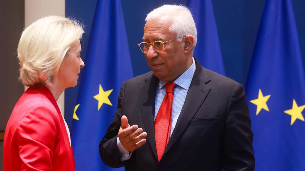 epa12791534 Ursula von der Leyen (L), President of the European Commission, and Antonio Costa (R), President of the European Council, attend an EU interinstitutional actors meeting in Brussels, Belgium, 03 March 2026. The leaders discussed the European Union's coordinated response to escalating tensions involving Iran.  EPA/OLIVIER HOSLET
