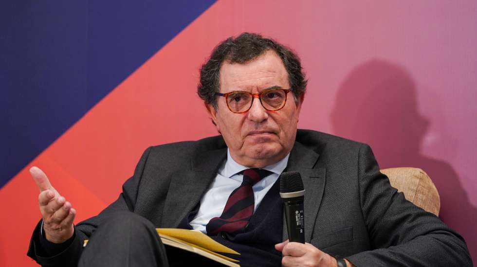 O ministro da Economia e da Coesão Territorial, Manuel Castro Almeida, intervém nas jornadas parlamentares do Partido Social Democrata (PSD), sob o tema “Portugal: resiliência e ambição”, em Caminha, 11 de março de 2026. HUGO DELGADO/LUSA