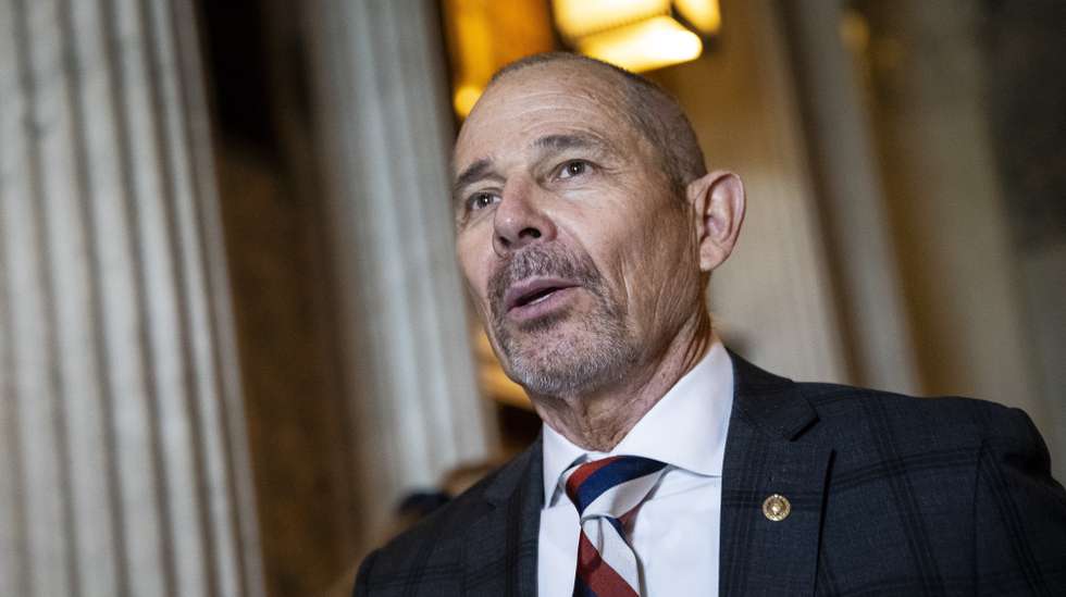 epa12065832 Republican Senator from Utah John Curtis exits the Senate after voting, at the US Capitol, in Washington, DC, USA, 30 April 2025.  EPA/GRAEME SLOAN