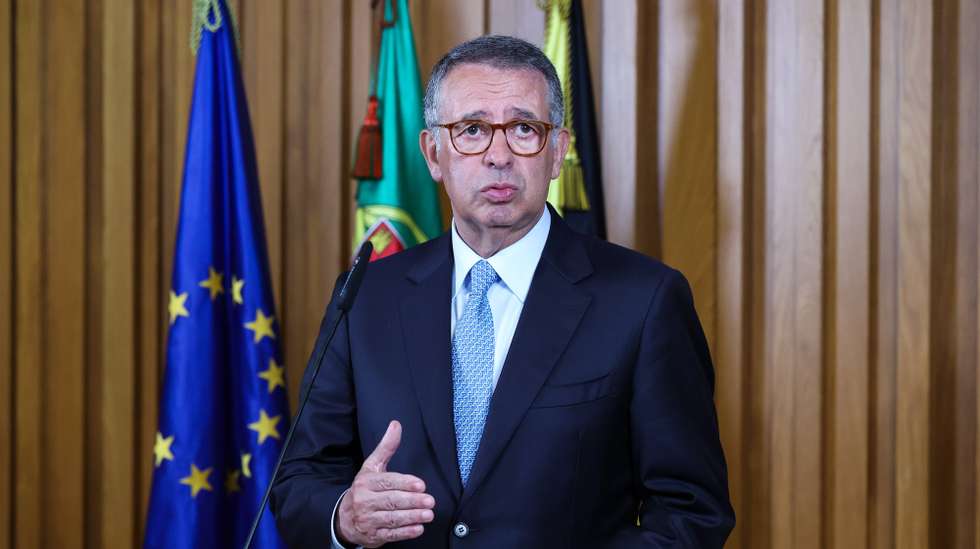 O Presidente da República, António José Seguro, durante a conferência de imprensa de encerramento da sua primeira Presidência Aberta, hoje dedicada ao distrito de Leiria, Marinha Grande, 10 de abril de 2026. PAULO NOVAIS/LUSA