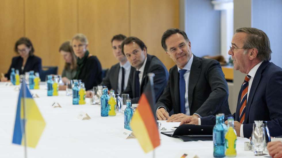 epa12891601 NATO Secretary General Mark Rutte (2-R) listens to German Defence Minister Boris Pistorius (R) delivering opening remarks during a meeting of the Ukraine Defense Contact Group, in Berlin, Germany, 15 April 2026. The Ukraine Defense Contact Group (UDCG), often referred to as the Ramstein Group, is a coalition of over 50 nations and organizations, including all 32 NATO member states, that coordinates military aid for Ukraine.  EPA/MAJA HITIJ / POOL