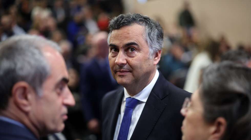 O ministro da Educação, Ciência e Inovação, Fernando Alexandre, durante a iniciativa “Construir Educação, Aproximar Territórios”, no Instituto Superior de Engenharia do Porto, 13 de abril de 2026. ESTELA SILVA/LUSA