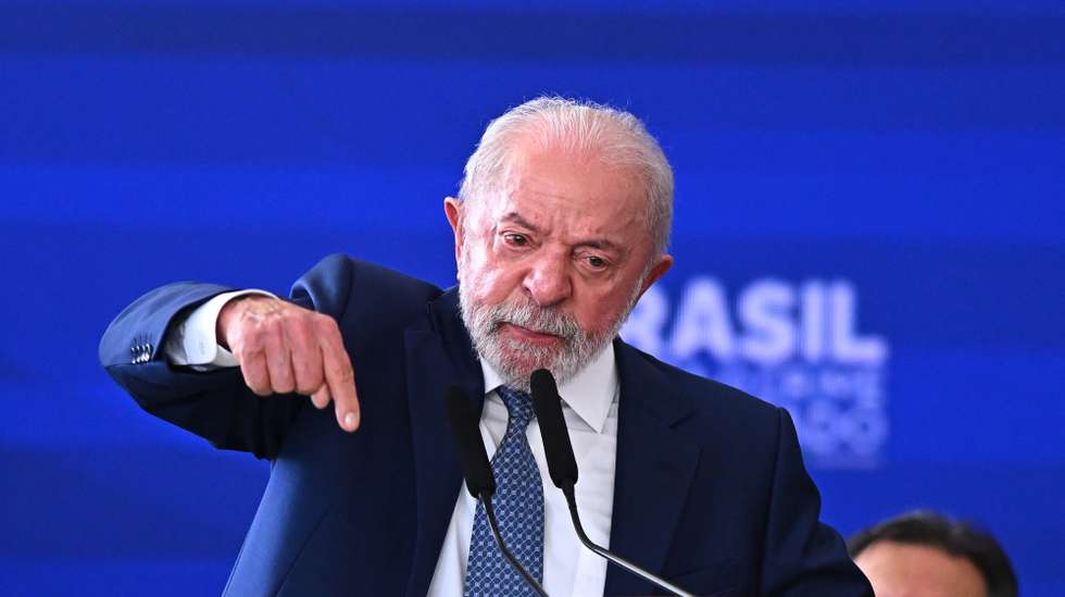 epa12950902 Brazilian President Luiz Inacio Lula da Silva speaks at the launch of the 'Brazil Against Organized Crime program', an initiative that will mobilize some 11 billion reais (about 2.241 USD billion) to dismantle the economic and operational structures of criminal organizations, in Brasilia, Brazil, 12 May 2026.  EPA/Andre Borges