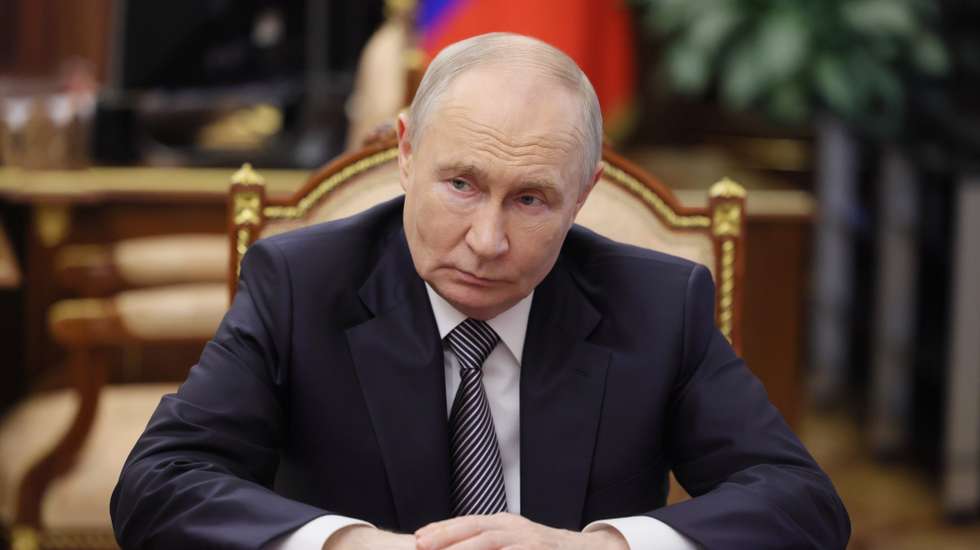 epa12994560 Russian President Vladimir Putin meets with President of the Russian Union of Industrialists and Entrepreneurs (RSPP) Alexander Shokhin (not pictured) at the Kremlin in Moscow, Russia, 26 May 2026.  EPA/VYACHESLAV PROKOFYEV / SPUTNIK / KREMLIN POOL MANDATORY CREDIT